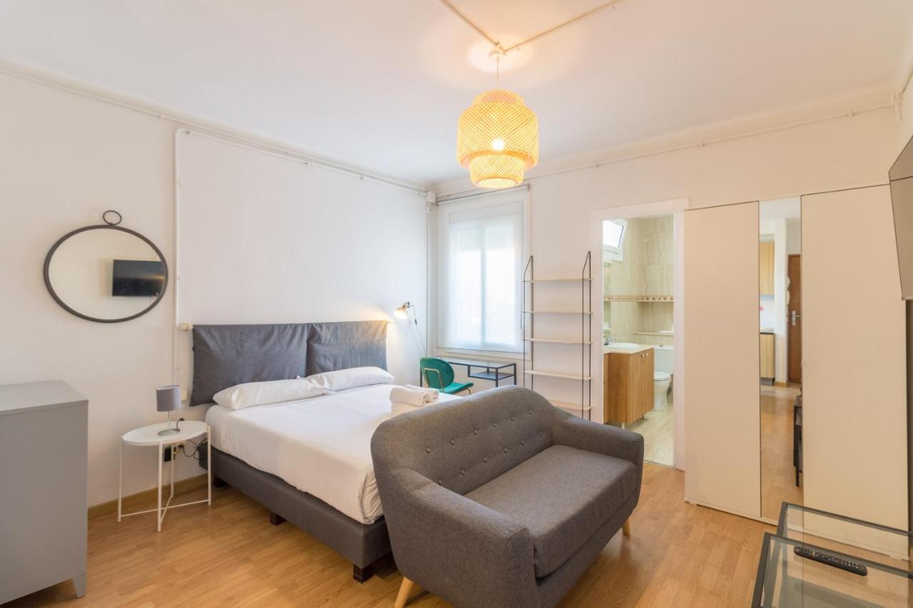 Appartement Cozy Studio In Sant Andreu à Barcelone Extérieur photo